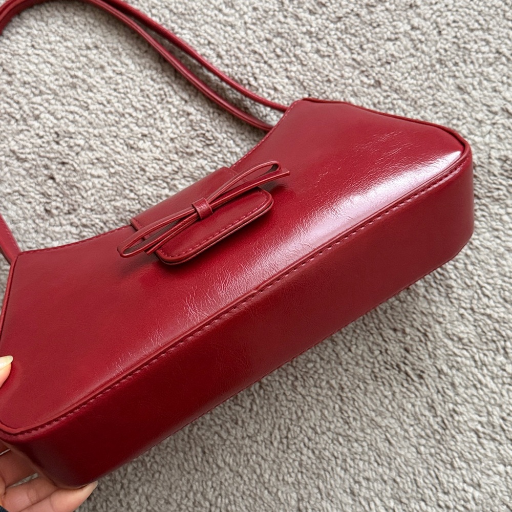 Scotlyn Shoulder Bag Red - Picture 7 of 9